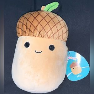 Mac Acorn Saqishmallow